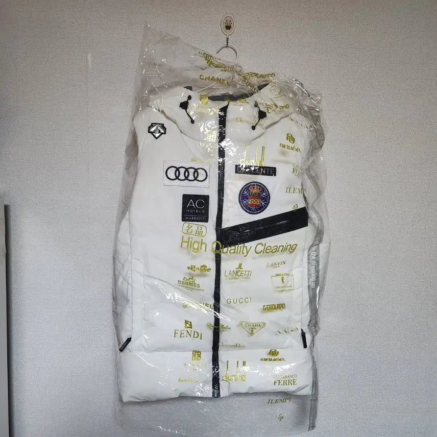 [BUNJANG] Descente Ski Team Down Vest 100 / 세탁완료 데상트 스키팀 오리털 패딩 조끼 100
