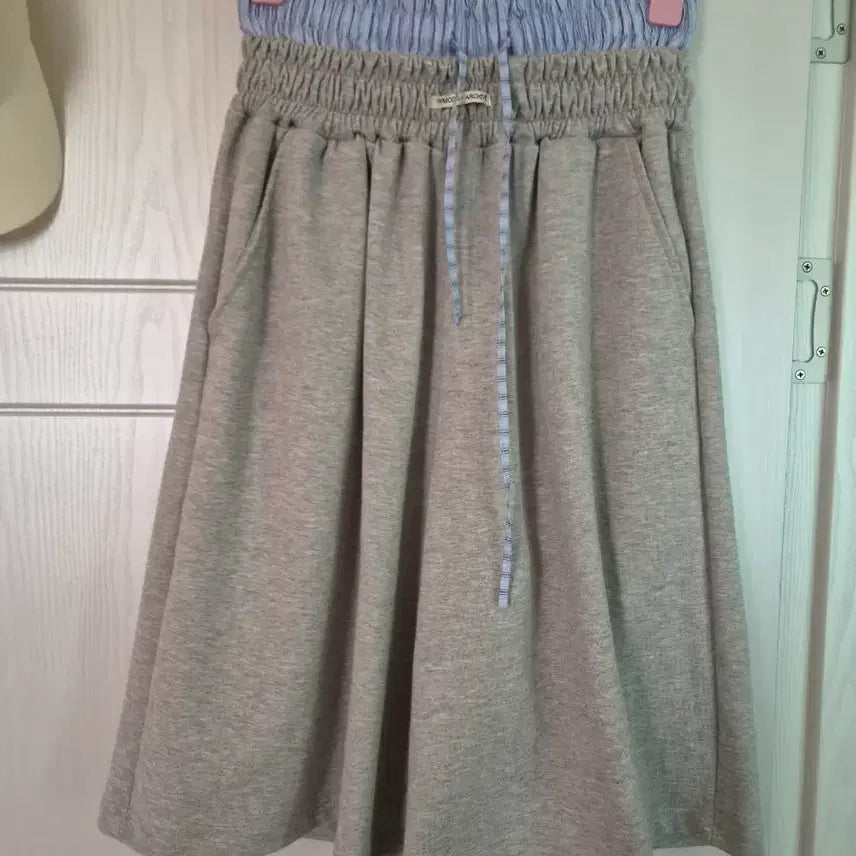 [BUNJANG] Gray Banding Training Shorts (New) / 그레이 밴딩 트레이닝 반바지(새상품)