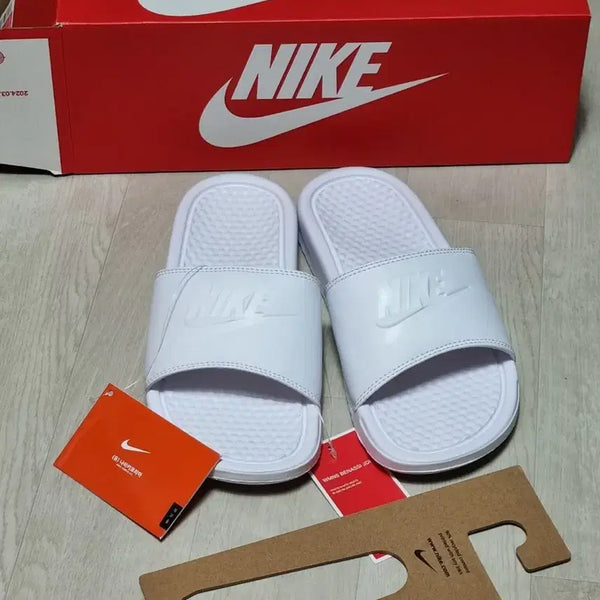 [BUNJANG] Nike Benassi JDI Slides White / 나이키 벤나시 JDI 슬라이드 화이트 (230/ 240/ 250mm)