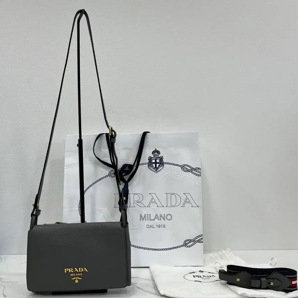 [BUNJANG] Prada Flap Crossbody Bag / 프라다 플랩 크로스백 메신저백