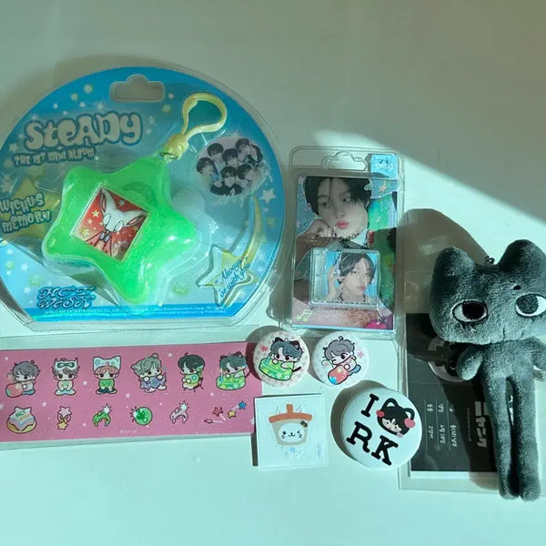 [BUNJANG] NCT WISH Album & Merchandise Riku "Long Leg Cat" Plush Doll, Sakuya Candy Badge / 엔시티위시 앨범 및 비공굿 롱다리냥쿠 리쿠 인형 캔뱃지 사쿠야