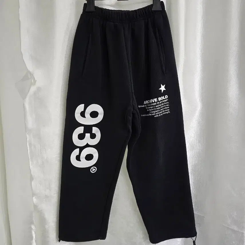 [BUNJANG] 939 Archive Bold Black Training Pants / 939 아카이브볼드 블랙 트레이닝 팬츠 (2091)