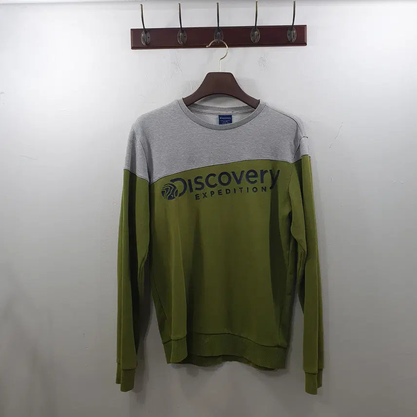 [BUNJANG] Discovery Men's Vivid Green Stripe Color Block Sweatshirt / 100 디스커버리 남성 진연두색 사선 배색 맨투맨