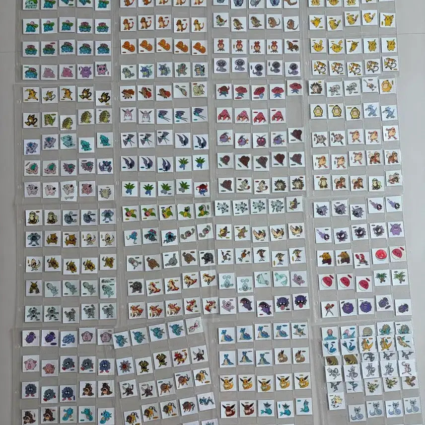 [BUNJANG] Pokemon Ddakji Stickers (Tteumboseal) - Old Version, 1999 Shiny / 포켓몬 띠부씰 구버전 뗀씰 99년도 샤니 띠부