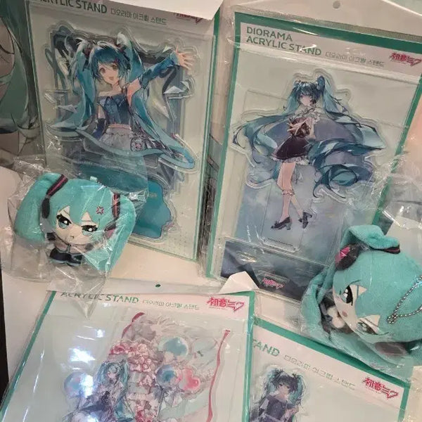 [BUNJANG] Hatsune Miku Appreciation Festival Diorama Plush, Can Badge, Photocard, Special Benefit Set / 미쿠감사제 디오라마 인형 캔뱃지 포카 특전