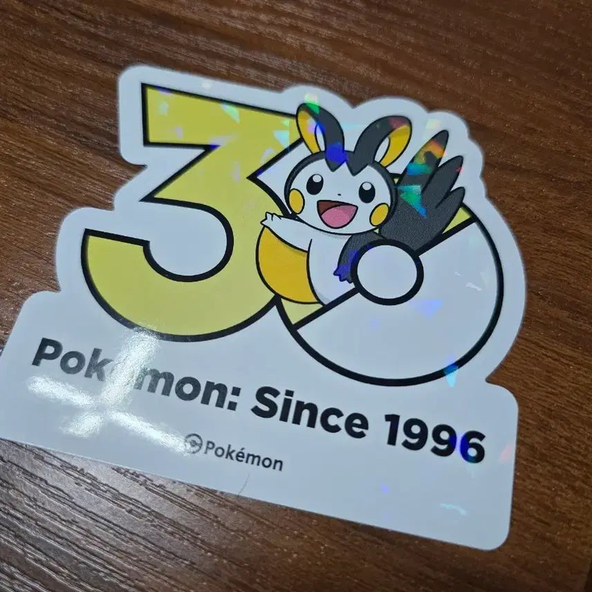 [BUNJANG] Pokemon 30th Anniversary Emonga Hologram Sticker / 에몽가 스티커 포켓몬30주년 스티커 포켓몬 스티커