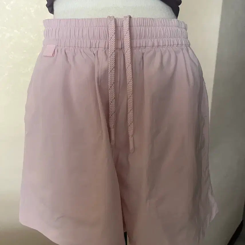 [BUNJANG] Lululemon Pink Shorts Size 4 / 룰루레몬 핑크 쇼츠 4사이즈