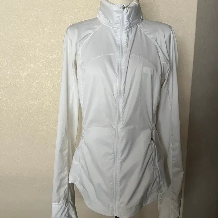 [BUNJANG] Lululemon White Zip-Up Jacket Size 4 / 룰루레몬 화이트 집업 자켓 4