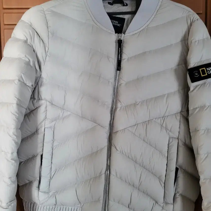 [BUNJANG] National Geographic Lightweight Padded Jumper Light Beige / 내셔널지오그래픽 경량 패딩 점퍼 라이트 베이지