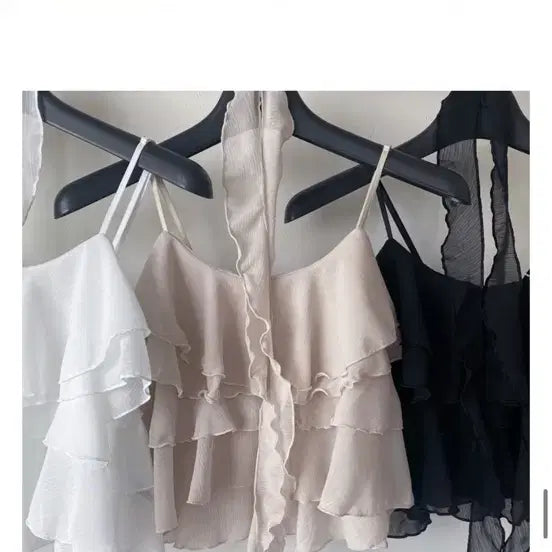 [BUNJANG] Scarf Set Frill Sleeveless Blouse / 스카프 세트 프릴 나시 블라우스