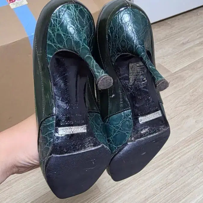 [BUNJANG] Dolce & Gabbana Forest Green Crocodile Open-Toe Pumps / 돌채 앤 가바나 포레스트 그린 와니 오픈토 펌프스 슈즈
