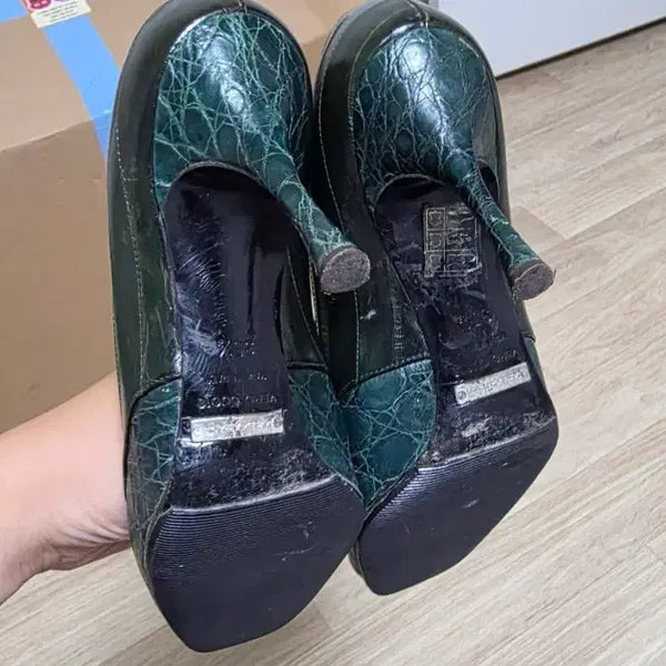 [BUNJANG] Dolce & Gabbana Forest Green Crocodile Open-Toe Pumps / 돌채 앤 가바나 포레스트 그린 와니 오픈토 펌프스 슈즈
