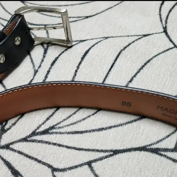 [BUNJANG] Magnanni Men's Leather Belt 1076 Black (107cm / 34-36 inch) / 맥나니 Magnanni 남성 가죽 벨트 1076 95 107cm 36인치