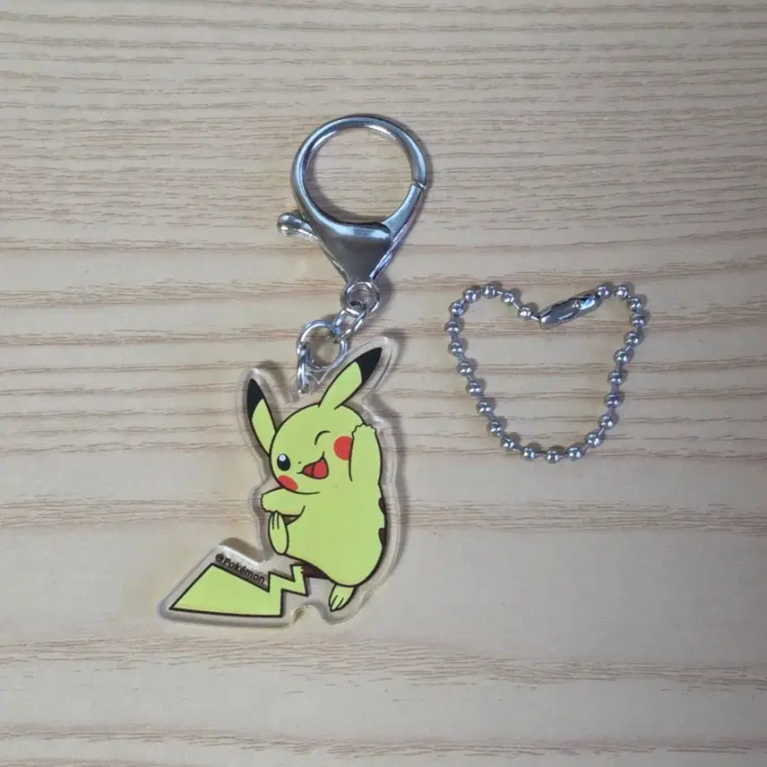 [BUNJANG] Pokemon Pikachu Acrylic Keychain / 포켓몬 피카츄 아크릴 키링