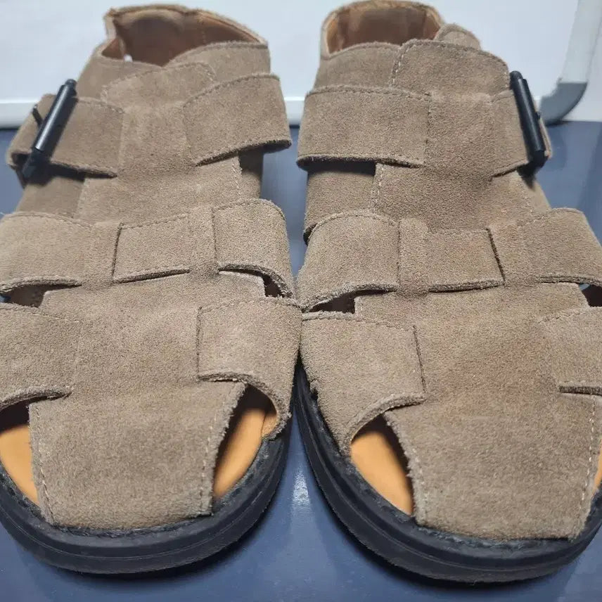 [BUNJANG] Zara Leather Sandals (275-280mm) / zara 가죽 샌들 275~280mm