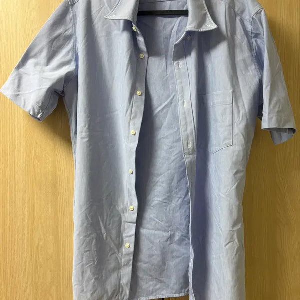 [BUNJANG] Uniqlo Men's Light Blue Striped Short Sleeve Shirt / 유니클로 남성 하늘색 반팔 셔츠