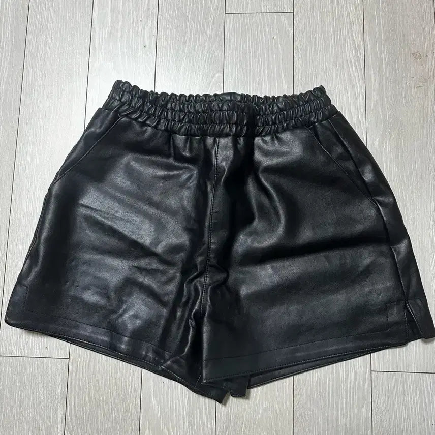 [BUNJANG] Marimarket Marimade Ggajuk Short Pants Size S / 마리마켓 마리메이드 깨죽 숏팬츠 S