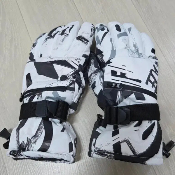 [BUNJANG] Waterproof Insulated Ski Gloves / 스키 장갑 방수 방한 장갑