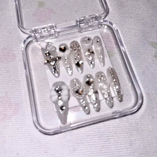 [BUNJANG] Angelic Crown White Glitter Long Tip Handmade Press-On Nails / 6만원대 엔젤릭 크라운 화이트 글리터 롱팁 수제네일