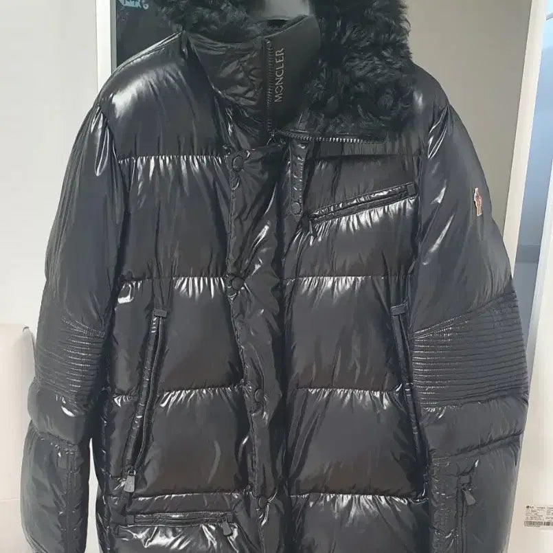 [BUNJANG] Moncler Grenoble LOURON Fur Down Jacket Size 4 / 한정판) 몽클레어 그레노블 LOURON 퍼 패딩 4사이즈