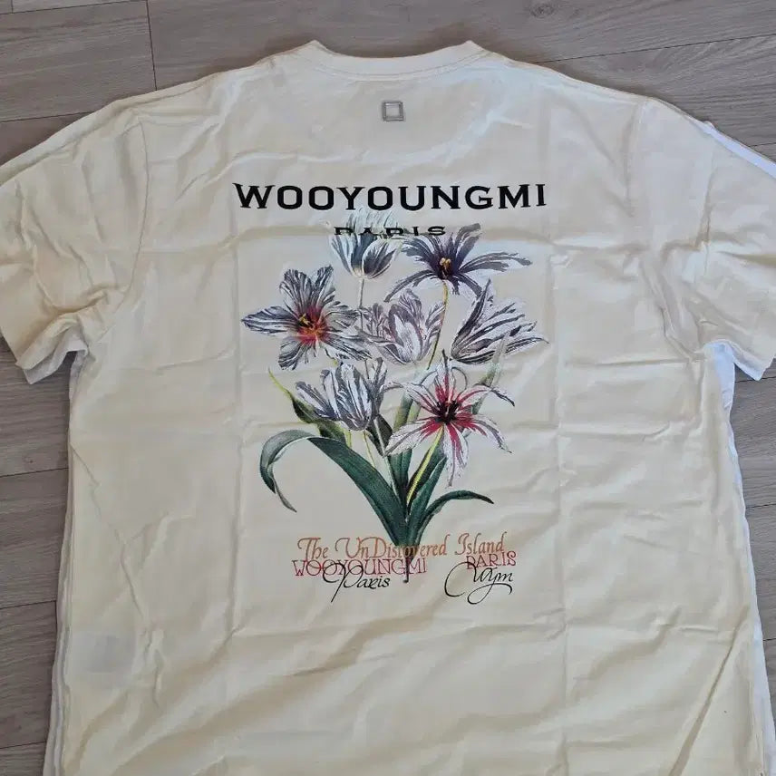 [BUNJANG] Wooyoungmi Flower Short-Sleeve T-Shirt / 우영미 플라워 반팔 티셔츠