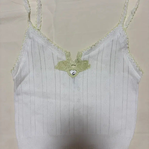 [BUNJANG] Prettyz Embroidered Sleeveless Top / 프리티즈 나시