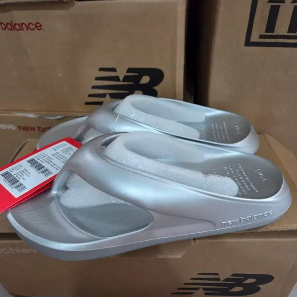 [BUNJANG] New Balance SD5601SI2 Sandals - Silver, SM Size / 뉴발란스 SD5601SI2 SM사이즈 새상품 박스없음
