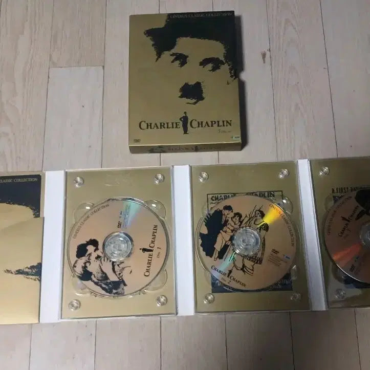 [BUNJANG] Charlie Chaplin 3-Disc Set DVD Collection / 찰리 채플린 3 디스크 세트(Charlie Chaplin)무료배송