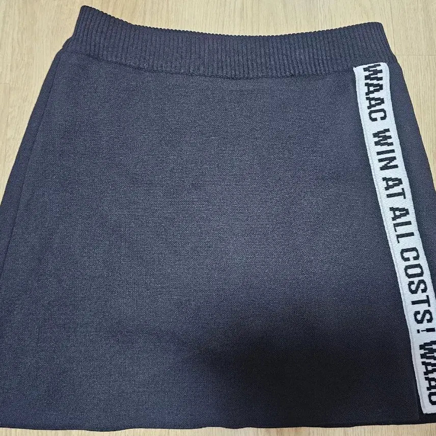 [BUNJANG] WAAC Women's Golf Wear Midi Skirt / 왁WAAC  스커트 여성 골프웨어