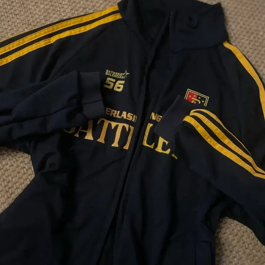 [BUNJANG] Avely 56 Battle Print Zip-Up / 교신) 에이블리 56 배틀 프린트 집업