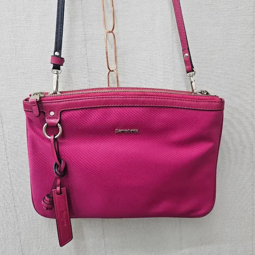 [BUNJANG] Samsonite Nylon & Leather Trim Hot Pink Crossbody Bag / 샘소나이트 크로스백