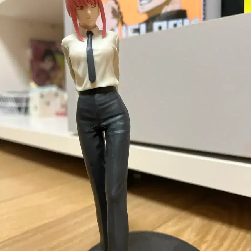 [BUNJANG] Chainsaw Man Makima Figure / 체인소맨 마키마 피규어