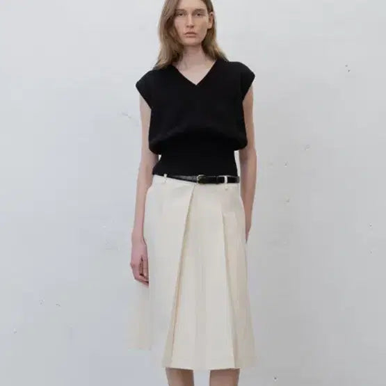 [BUNJANG] LE17SEPTEMBRE Katie Pleats Skirt / LE17SEPTEMBRE 르셉템버 케이티 플리츠 katie pleats