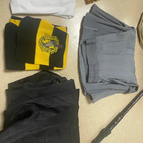 [BUNJANG] Harry Potter Hufflepuff Uniform Cosplay Set / 해리포터 졸사 졸업사진 코스프레