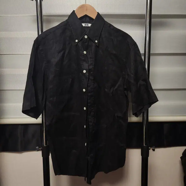 [BUNJANG] Uniqlo U Black Short Sleeve Shirt / 유니클로 U 반팔셔츠 블랙(새상품)