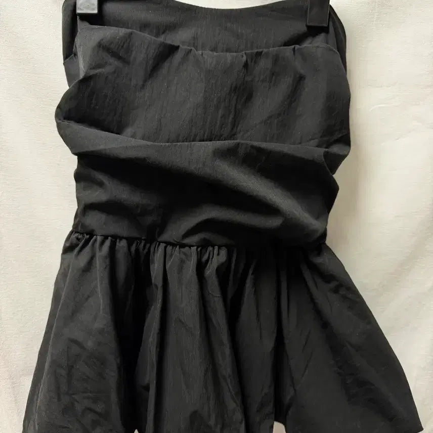 [BUNJANG] Smocked Off-Shoulder Tube Top with Shirring / 에이블리 오프숄더 스모크밴딩 튜브탑 탱크탑 셔링 펌킨