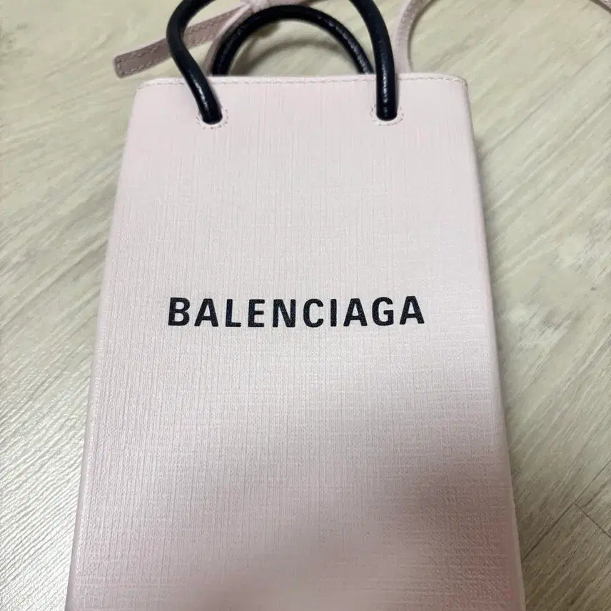 [BUNJANG] Balenciaga Phone Holder Bag Light Pink / 발렌시아가 폰홀더백 연핑크