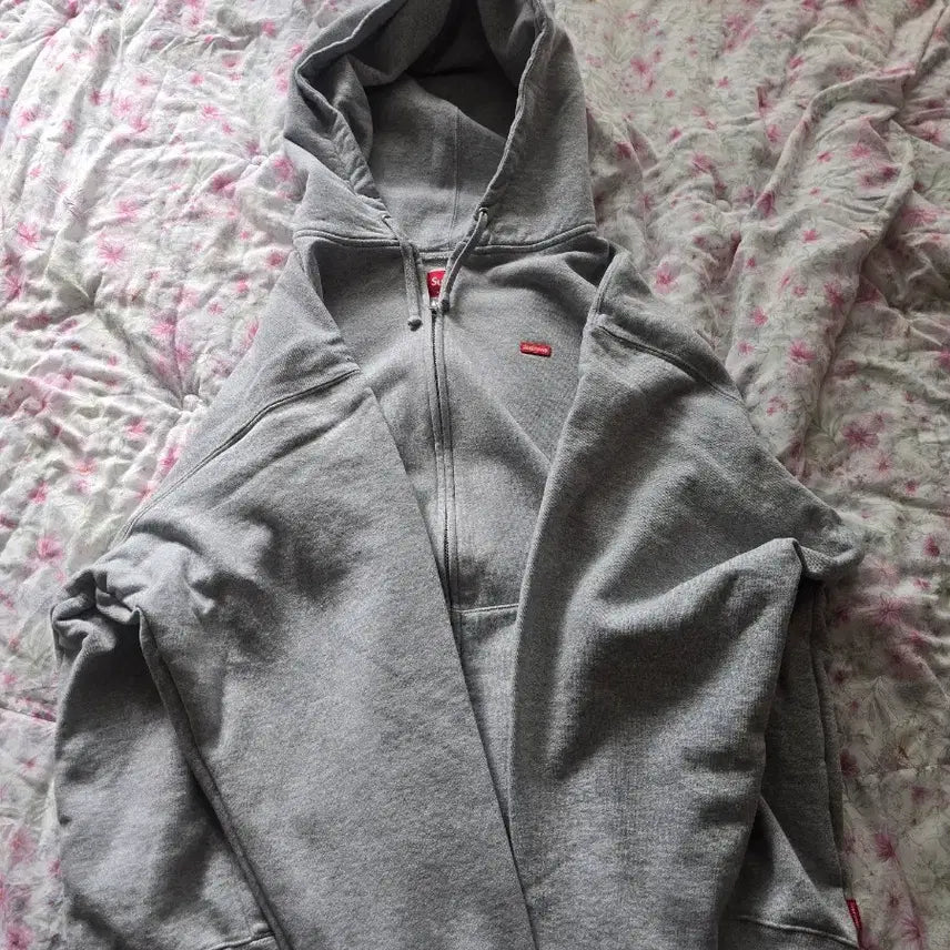 [BUNJANG] Supreme 25FW Grey Hoodie XL / [xl]25fw슈프림 그레이 후드티
