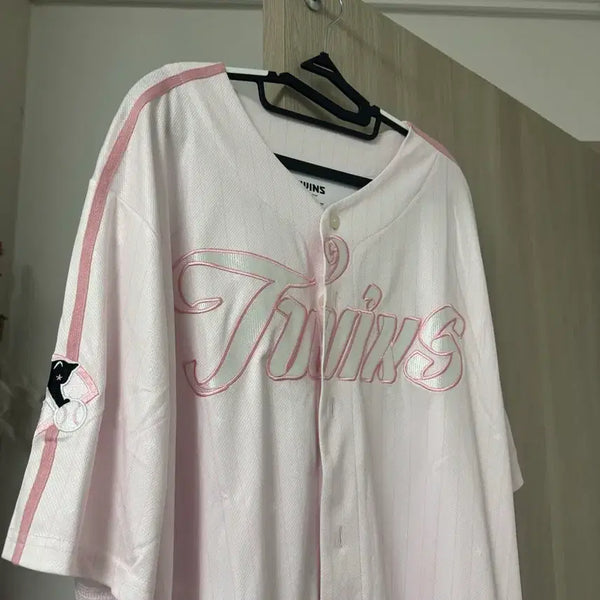 [BUNJANG] LG Twins Hong Chang-gi Blooming Tale Baseball Jersey / 엘지 홍창기 블루밍테일유니폼
