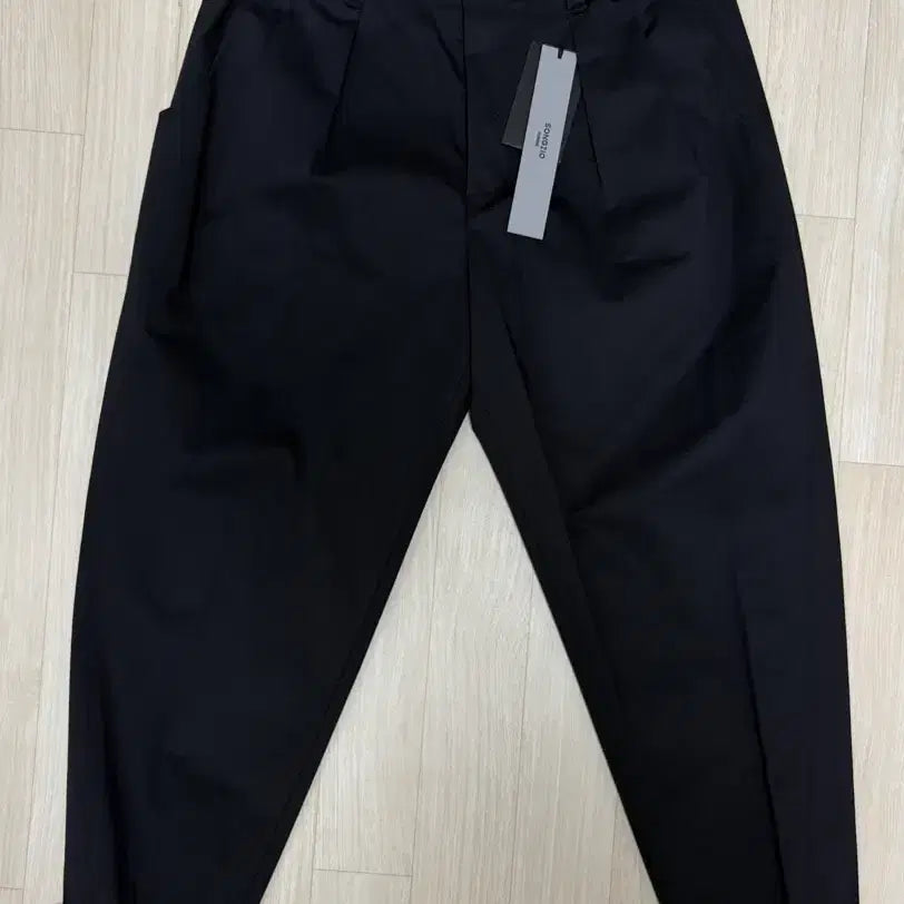 [BUNJANG] Songzio Homme Two-Tuck Tapered Baggy Pants Black 76 New / 송지오옴므 투턱 테이퍼드 배기팬츠 블랙 76 새상품