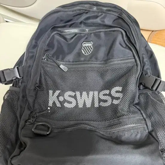 [BUNJANG] K-Swiss Black Backpack / K-SWISS 블랙 백팩