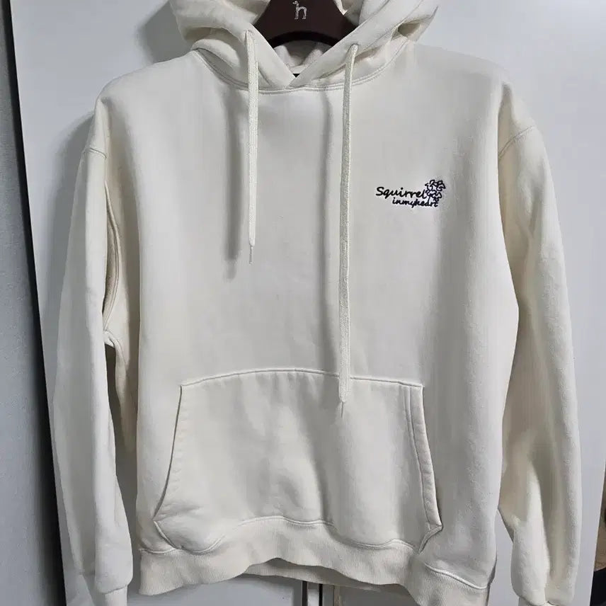 [BUNJANG] CPGN STUDIO Squirrel Flower Embroidered Hoodie Cream M / CPGN STUDIO Squirrel flower 자수 후드 크림 M