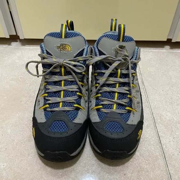 [BUNJANG] The North Face Hiking Boots / 노스페이스 등산화 235