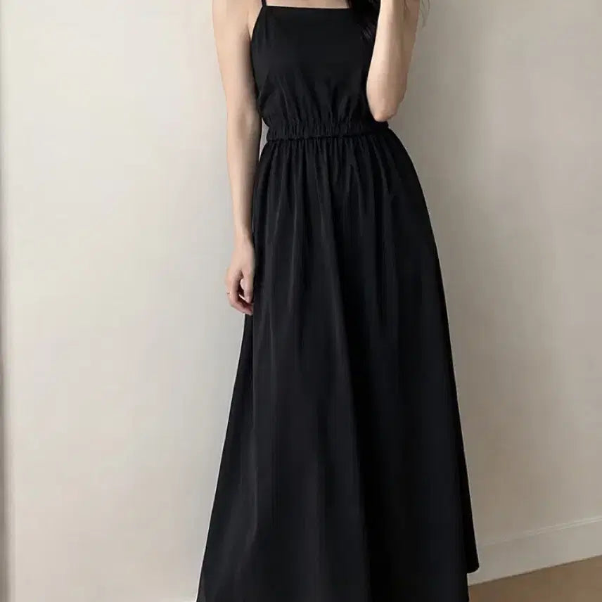 [BUNJANG] Unanswered Mystery Crinkled Sleeveless Dress / UNANSWERED MYSTERY 언앤써드 미스테리 바스락 원피스