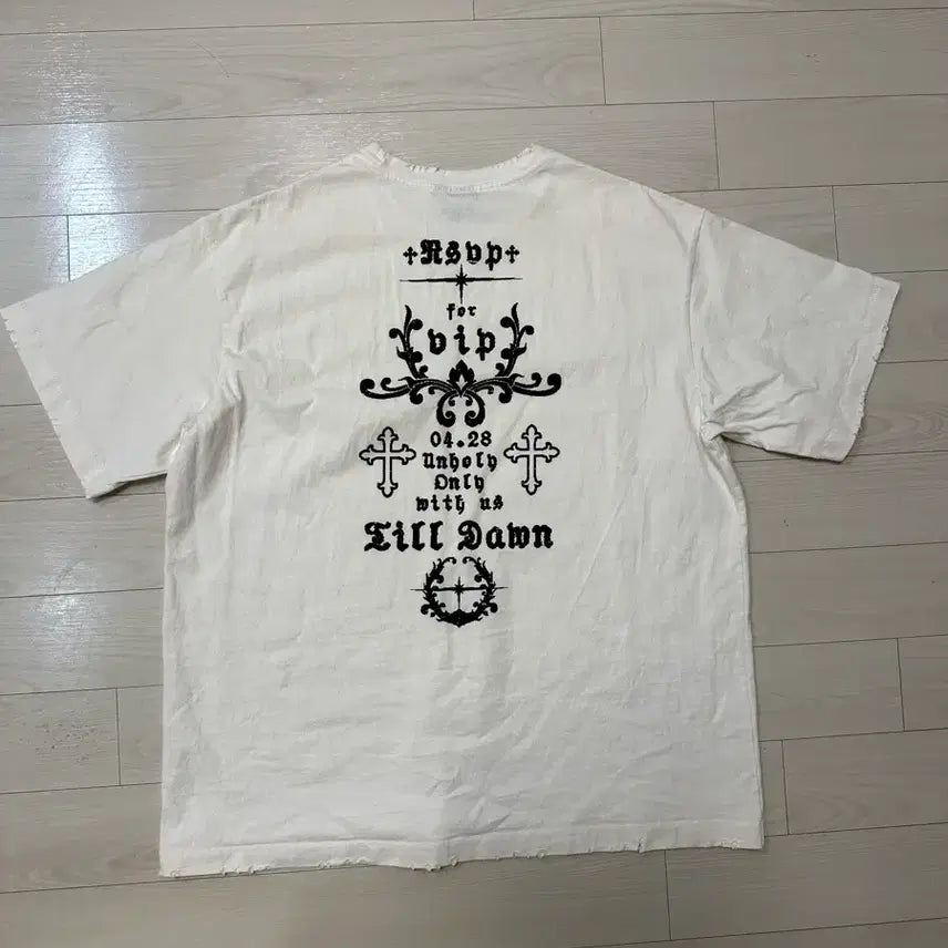 [BUNJANG] Tilden Invitation Short Sleeve T-Shirt XL / XL) 틸던 인비테이션 반팔