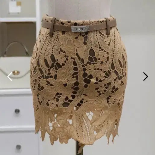 [BUNJANG] Lace Skirt Beige / 택달린 새상품) 레이스스커트 베이지