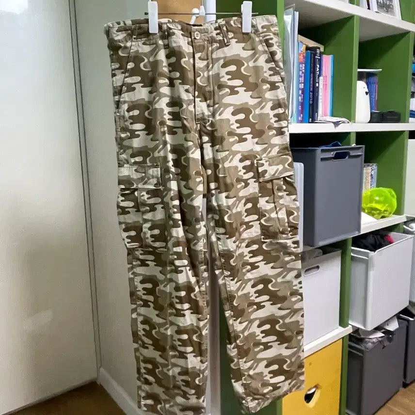 [BUNJANG] Stüssy Camouflage Cargo Pants / 스투시 카모플라주 팬츠