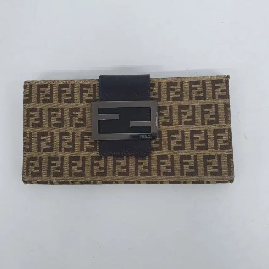 [BUNJANG] Fendi Long Wallet / 펜디 장지갑