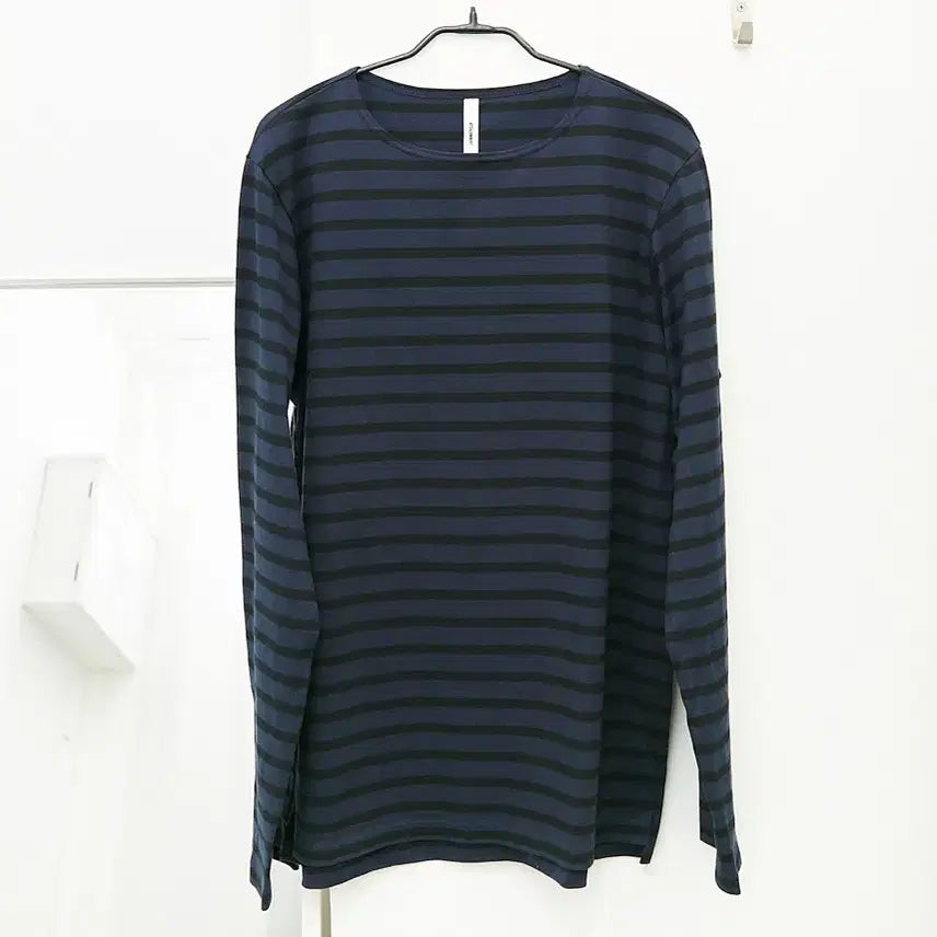 [BUNJANG] Attachment Stripe Long Sleeve T-Shirt / 어태치먼트 스트라이프 롱슬리브 티셔츠