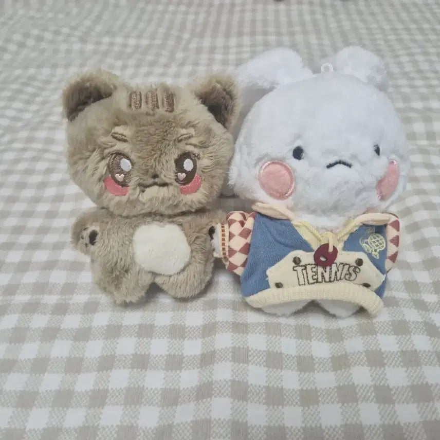 [BUNJANG] BTOB Minhyuk Changsub Unofficial Doll Bundle Set / BTOB 굿즈 처분 민혁,창섭 비공굿 인형 팝니다.굿즈는 덤!